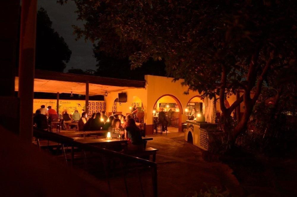 Jollyboys Backpackers Hostel ลิฟวิงสโตน ภายนอก รูปภาพ