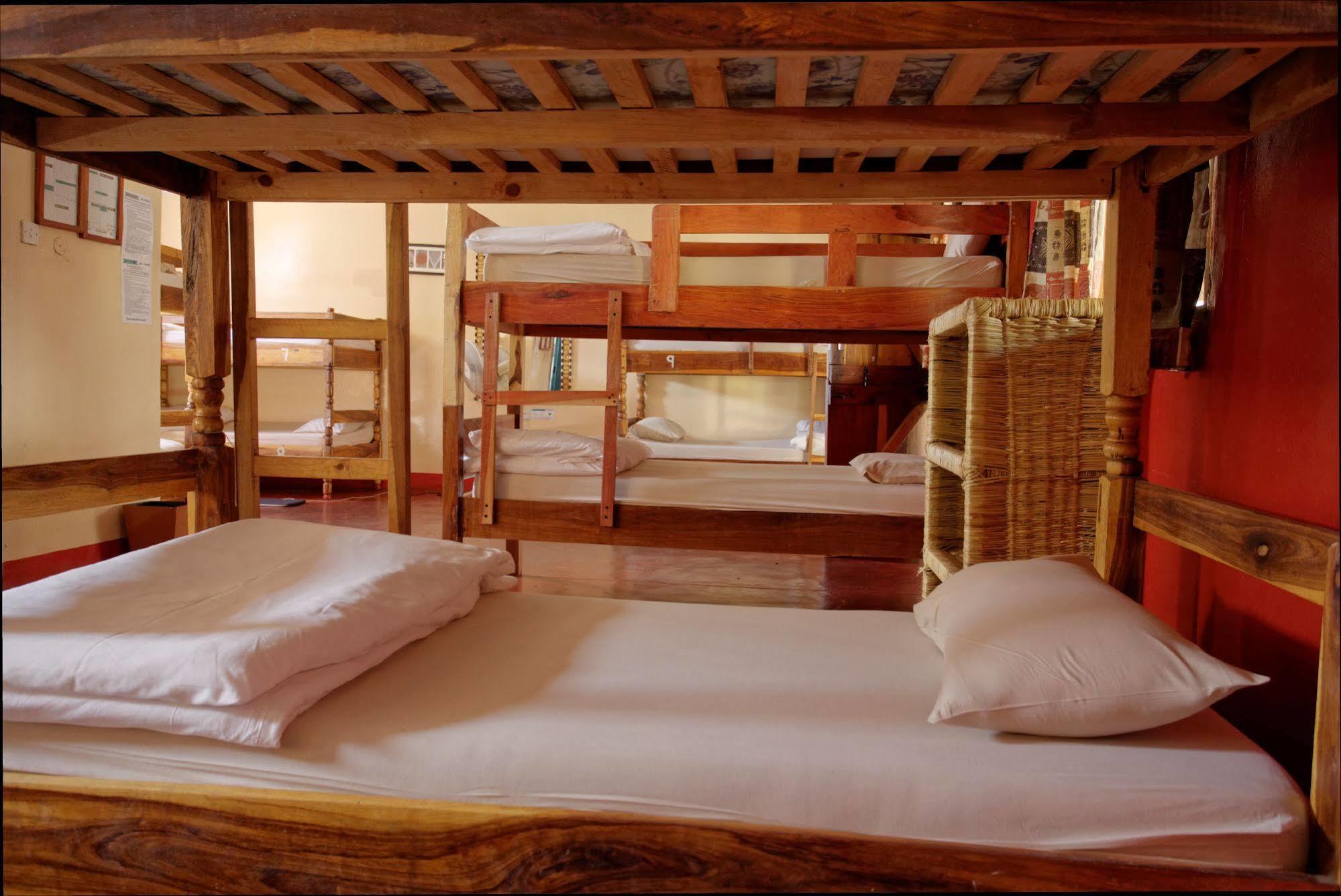 Jollyboys Backpackers Hostel ลิฟวิงสโตน ภายนอก รูปภาพ