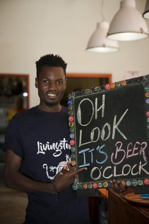 Jollyboys Backpackers Hostel ลิฟวิงสโตน ภายนอก รูปภาพ